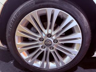 Opel Zafira Tourer 2013