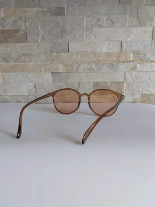 Occhiali da sole marroni