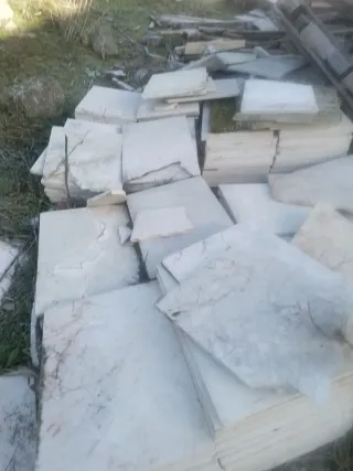 Tejas y materiales de construcción