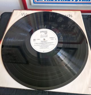 Tuck & Patti - Love Warriors