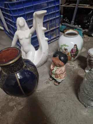 Lote Decoración: Jarrones y Figura