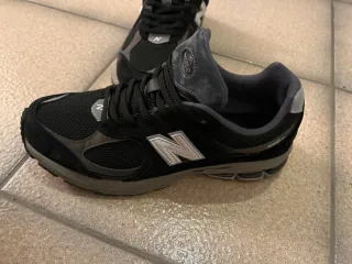 New Balance Scarpe Uomo Nere/Grigie