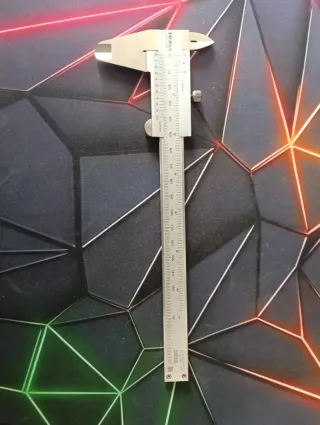 Pie de Rey Mitutoyo 150mm (Calibre Vernier)