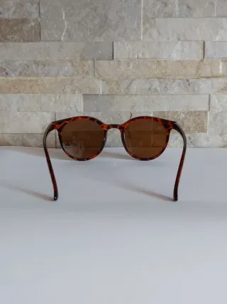 Occhiali da sole tartarugati