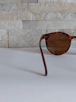 Occhiali da sole tartarugati