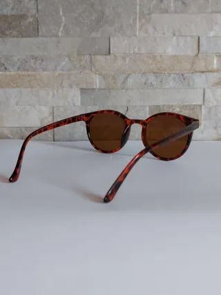 Occhiali da sole tartarugati