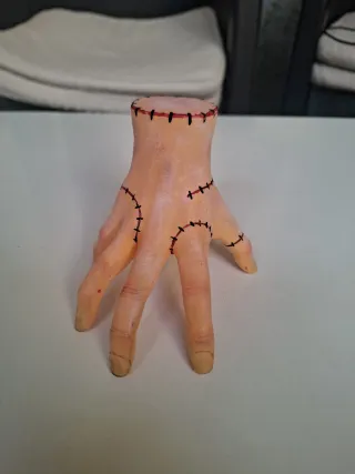 Mano de Miércoles impresa en 3d en resina.