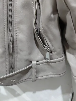 Cazadora Stradivarius Gris Talla S