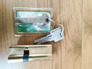 Bombín Cerradura y Llaves