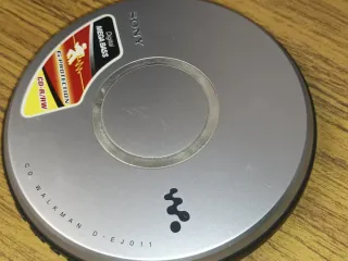 SONY D-EJ011 CD WALKMAN