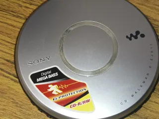 SONY D-EJ011 CD WALKMAN