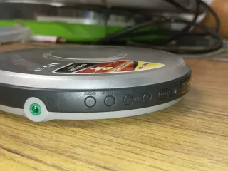 SONY D-EJ011 CD WALKMAN