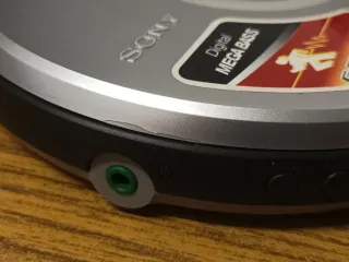 SONY D-EJ011 CD WALKMAN