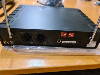 Set Micrófonos Inalámbricos IKS KMI 400