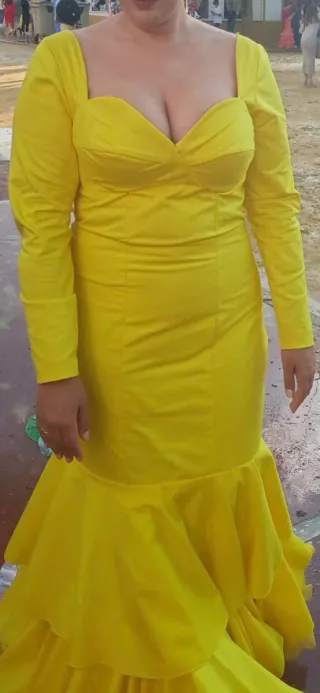 Traje de flamenca amarillo talla 42