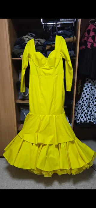 Traje de flamenca amarillo talla 42