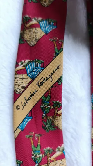 Corbata Salvatore Ferragamo Seda Roja