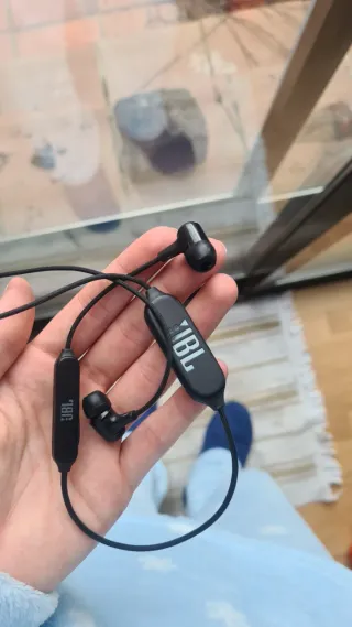 Auriculares JBL Negros para Deporte