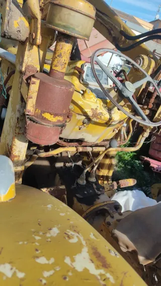 Tractor Ford con pala