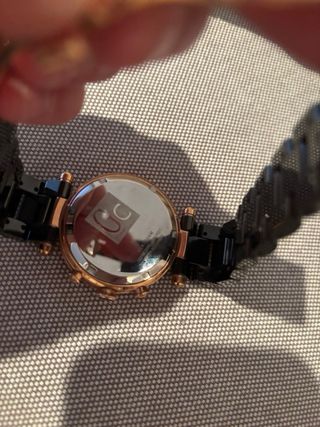 Reloj Guess Negro y Dorado