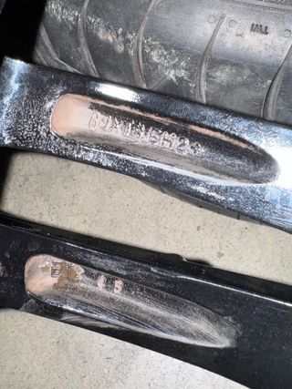 Llantas BMW Negras con neumaticos 225/50R18 y TPMS