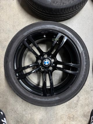 Llantas BMW Negras con neumaticos 225/50R18 y TPMS