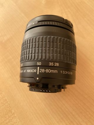 Objetivo Nikon AF NIKKOR 28-80mm f/3.3-5.6G