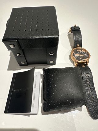 Reloj Diesel Original Negro/Dorado