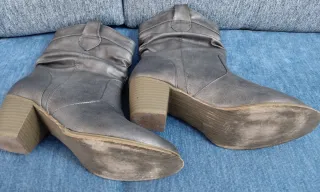 Botines camperos grises talla 38