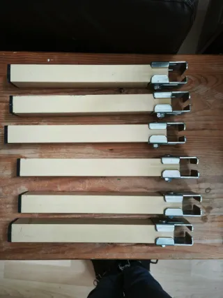 Patas de somier de madera y metal