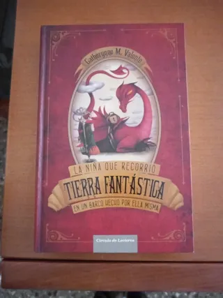 La niña que recorrió Tierra Fantástica...