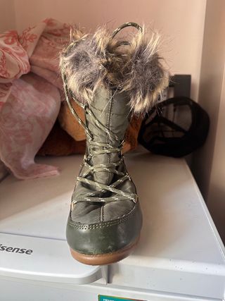 Moon Boot Stivali Verdi con Pelliccia