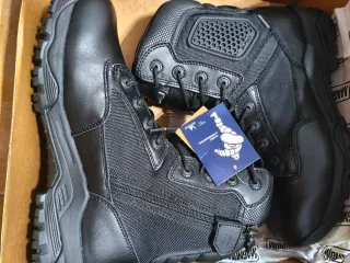 Botas tácticas Magnum Strike del 44, no negociable