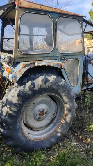 Tractor con pala ocasión