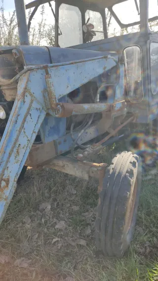 Tractor con pala ocasión