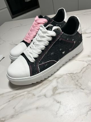 Zapatillas Numeris Talla 44 Negras y Blancas