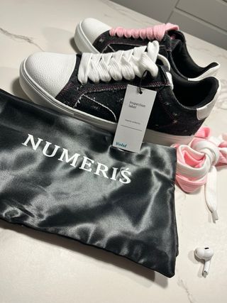 Zapatillas Numeris Talla 44 Negras y Blancas