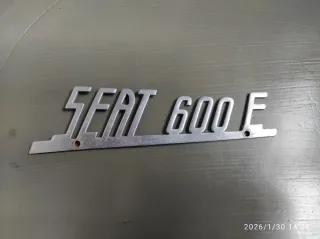 Emblema SEAT 600 E