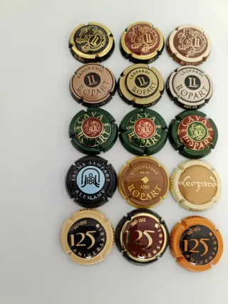 Lote 27 chapas de cava Llopart