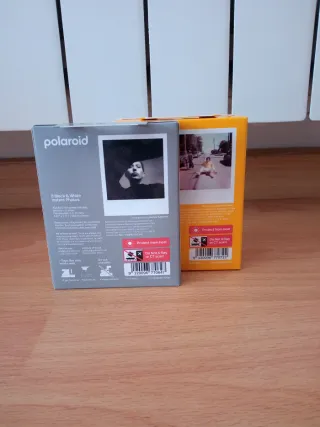 Película Polaroid i-Type Color y B&W