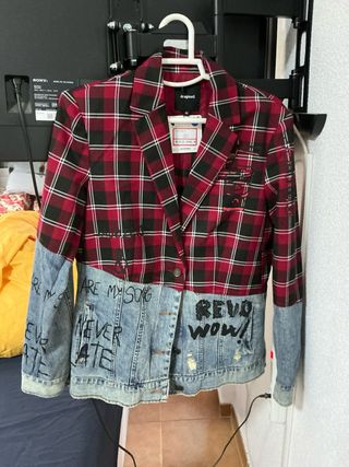 Chaqueta Desigual vaquera bicolor talla 42