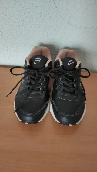 Zapatillas deportivas Fila originales talla 39