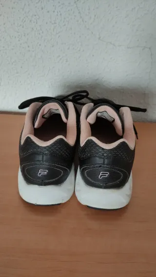 Zapatillas deportivas Fila originales talla 39