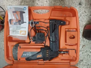 Clavadora Spit Pulsa 700 P