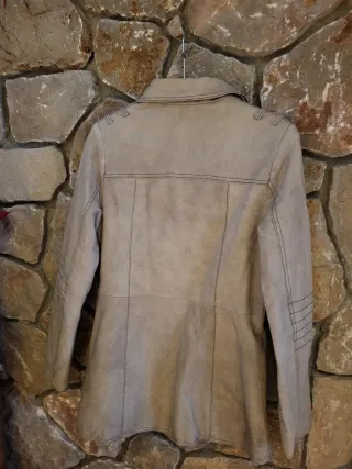 Chaqueta de piel beige mujer