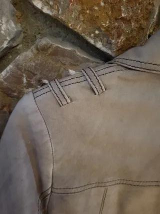 Chaqueta de piel beige mujer