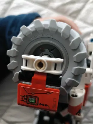 Lego Technic 42176 con accesorio y manual