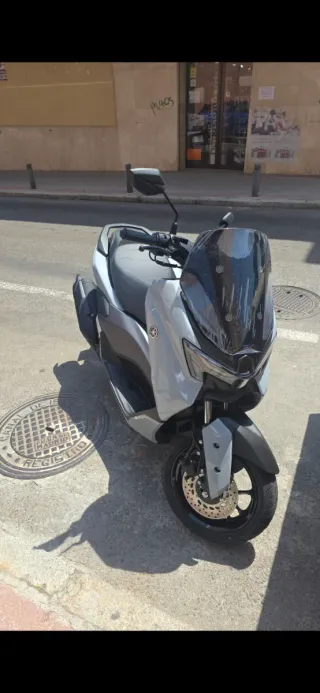 Yamaha NMAX 125cc Scooter 700km