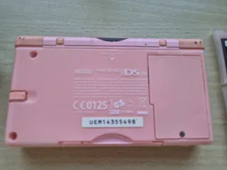 Nintendo DS Rosa + Cargador y Juegos