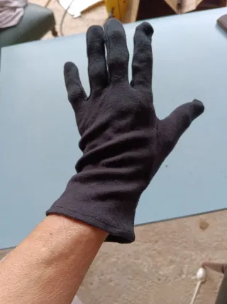 Guantes negros de algodón, distintas tallas a 1€